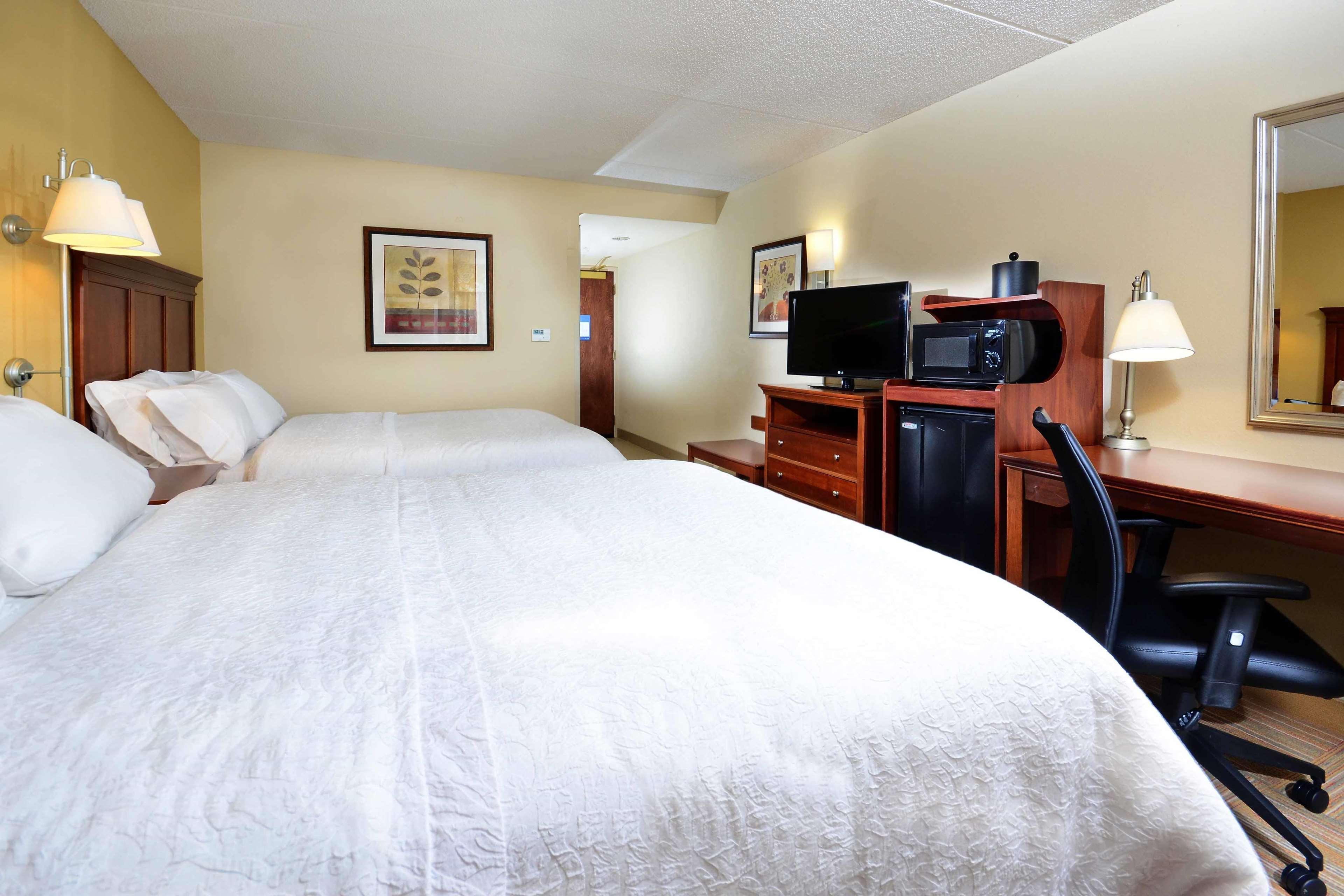 Hampton Inn Raleigh Capital Blvd North Εξωτερικό φωτογραφία