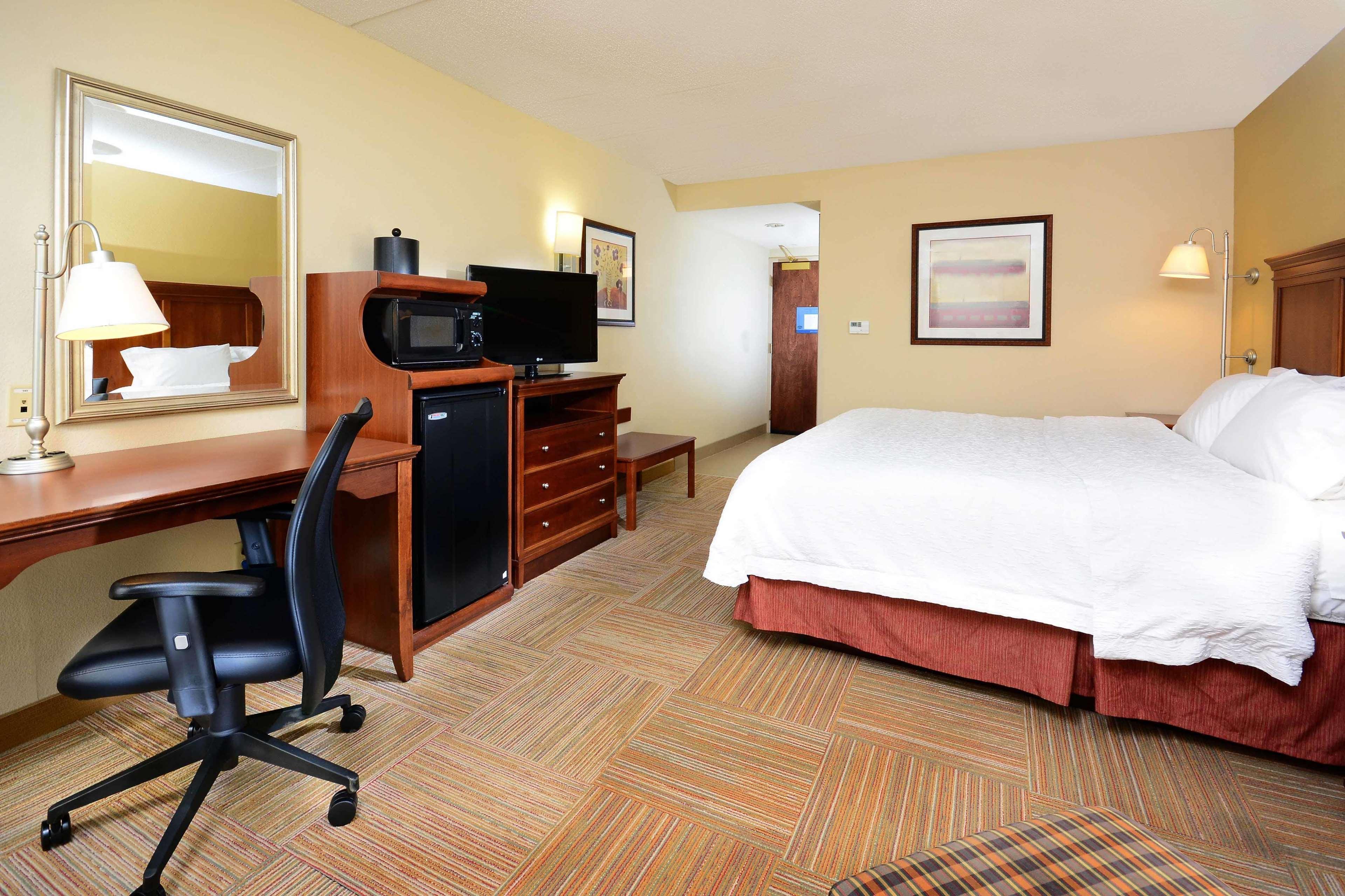 Hampton Inn Raleigh Capital Blvd North Εξωτερικό φωτογραφία