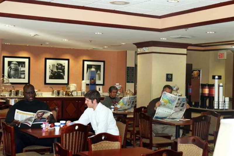 Hampton Inn Raleigh Capital Blvd North Εστιατόριο φωτογραφία