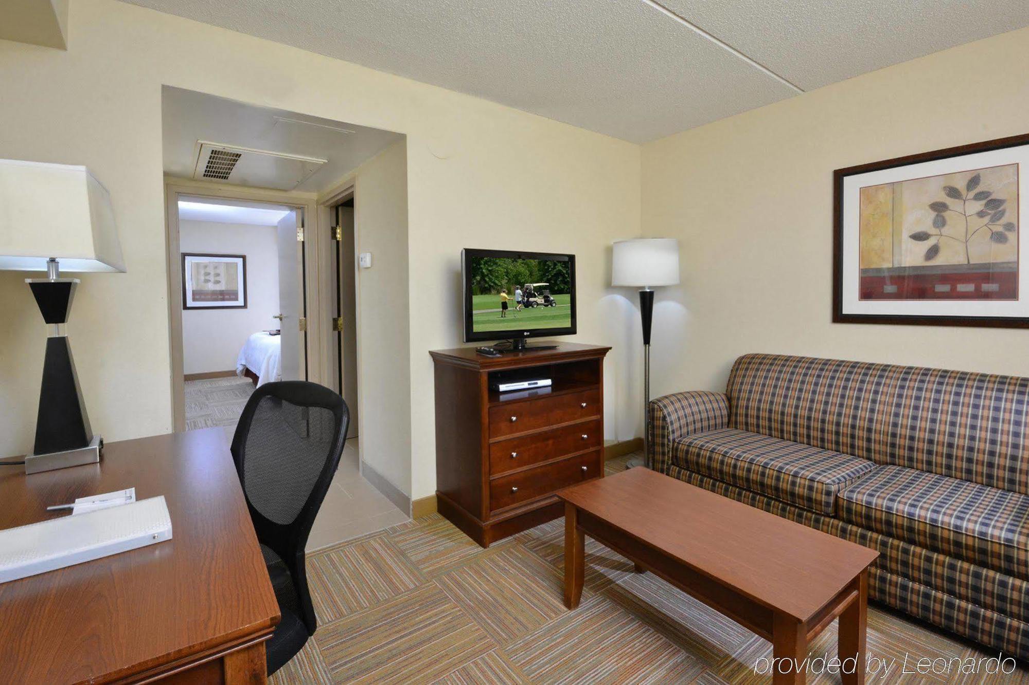 Hampton Inn Raleigh Capital Blvd North Εξωτερικό φωτογραφία